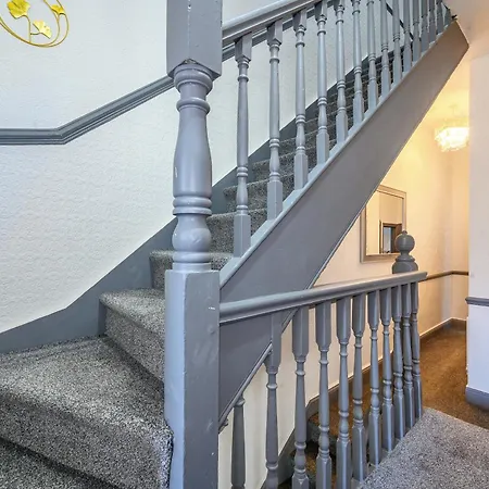 *rd7h*for Your Relaxed & Cosy Free Parking *